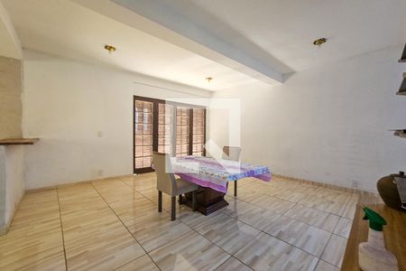 Casa para alugar com 3 quartos, 617m² em Parque Enseada, Guarujá