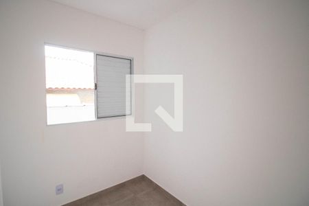 QUARTO 1 de apartamento à venda com 2 quartos, 33m² em Vila Romero, São Paulo