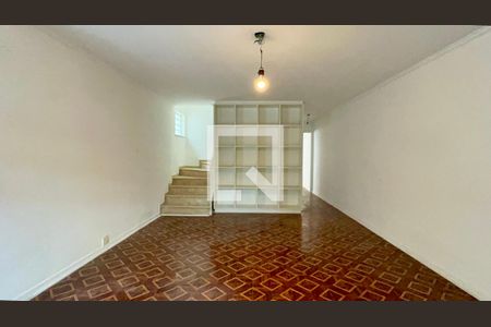 Sala de casa à venda com 3 quartos, 206m² em Vila Madalena, São Paulo