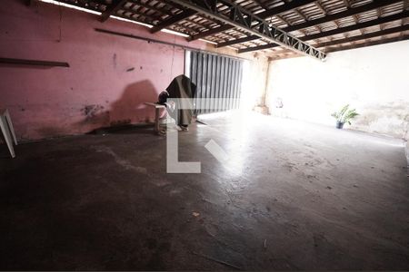 Casa à venda com 3 quartos, 300m² em Residenical Barrrovento , Goiânia