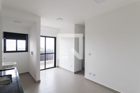 Sala e Cozinha de apartamento para alugar com 2 quartos, 65m² em Parada Xv de Novembro, São Paulo