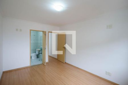 Suíte 1 de casa para alugar com 2 quartos, 120m² em Parque Vitoria, São Paulo