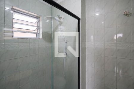 Banheiro da Suíte 1 de casa para alugar com 2 quartos, 120m² em Parque Vitoria, São Paulo
