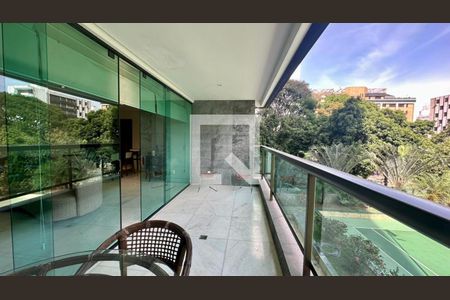 Varanda  de apartamento à venda com 4 quartos, 181m² em Funcionários, Belo Horizonte