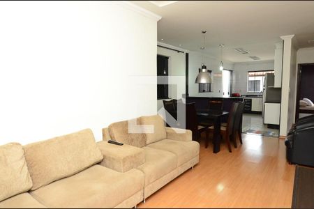 Sala de casa à venda com 4 quartos, 167m² em Eldorado, Contagem