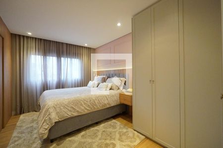 Suíte de apartamento para alugar com 3 quartos, 140m² em Vila Mariana, São Paulo