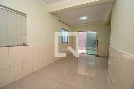 Sala de casa para alugar com 2 quartos, 115m² em Milanez, Contagem