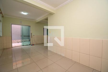 Sala de casa para alugar com 2 quartos, 115m² em Milanez, Contagem