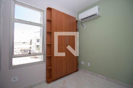 Sala/Quarto de kitnet/studio para alugar com 1 quarto, 38m² em Stn, Brasília