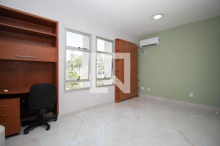Sala/Quarto de kitnet/studio para alugar com 1 quarto, 38m² em Stn, Brasília