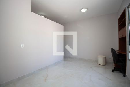 Sala/Quarto de kitnet/studio para alugar com 1 quarto, 38m² em Stn, Brasília