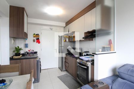 Sala/Cozinha de apartamento à venda com 2 quartos, 32m² em Parque Munhoz, São Paulo