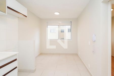 Sala/Cozinha de apartamento à venda com 2 quartos, 32m² em Fazenda Aricanduva, São Paulo