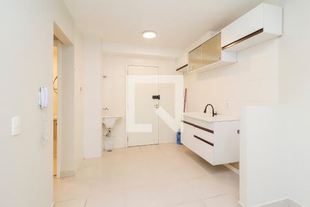 Sala/Cozinha de apartamento à venda com 2 quartos, 32m² em Fazenda Aricanduva, São Paulo