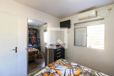Quarto 1 de casa de condomínio à venda com 2 quartos, 60m² em Rio Branco, Canoas