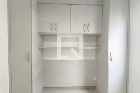Quarto 2 de apartamento para alugar com 2 quartos, 45m² em Vila Marieta, Campinas