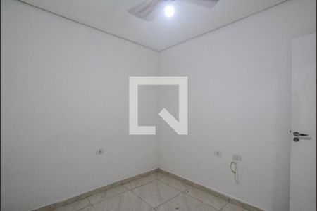Quarto 1 de casa para alugar com 2 quartos, 50m² em Vila Sacadura Cabral, Santo André