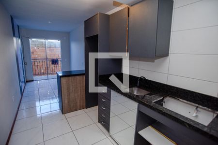 Cozinha de apartamento para alugar com 2 quartos, 40m² em Jardim Algarve, Viamão