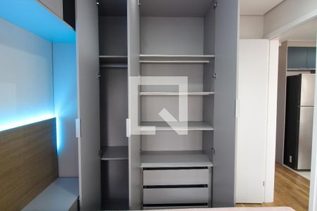 Quarto 1 - Armários de apartamento para alugar com 2 quartos, 40m² em Vila Butantã, São Paulo