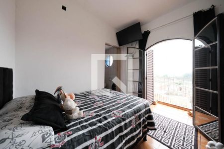 Suíte de casa à venda com 2 quartos, 138m² em Jardim Fernandes, São Paulo