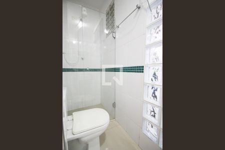 Banheiro da Suíte  de apartamento para alugar com 2 quartos, 81m² em Vila Nova Conceição, São Paulo