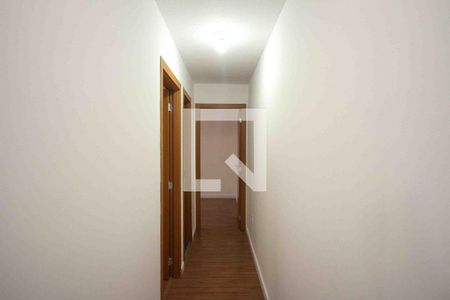 Corredor de apartamento para alugar com 2 quartos, 43m² em Cidade São Mateus, São Paulo