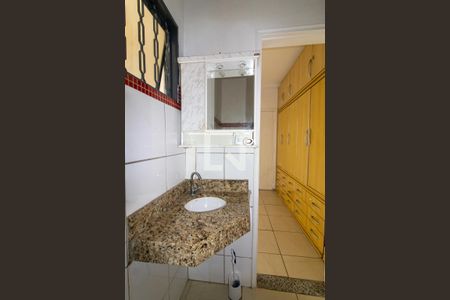 Banheiro de casa para alugar com 1 quarto, 45m² em Jardim Presidente Wenceslau, Campinas