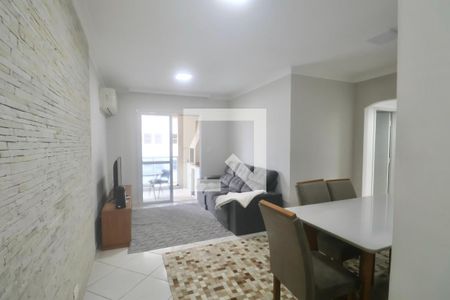 Sala de apartamento para alugar com 3 quartos, 89m² em Jardim Las Palmas, Guarujá