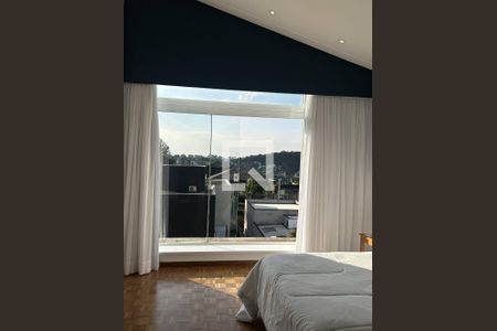 Suite principal de casa de condomínio à venda com 2 quartos, 334m² em Residencial Morada dos Lagos, Barueri