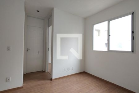 Sala de apartamento para alugar com 2 quartos, 45m² em Taquara, Rio de Janeiro