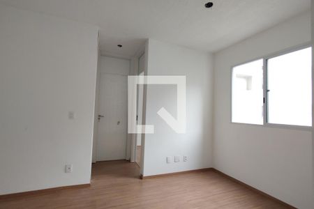 Sala de apartamento para alugar com 2 quartos, 45m² em Taquara, Rio de Janeiro