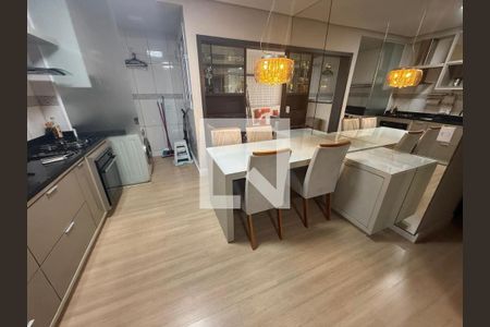 Cozinha de apartamento para alugar com 2 quartos, 65m² em Jardim Patricia, Uberlândia