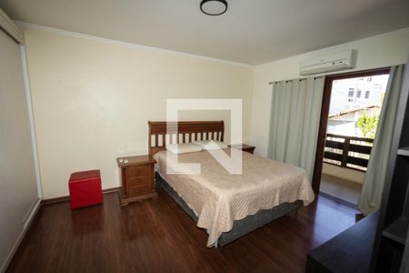 Suíte de casa à venda com 4 quartos, 300m² em Jardim Itu, Porto Alegre