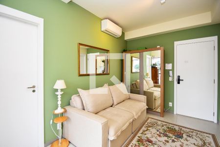sala de estar de apartamento à venda com 1 quarto, 40m² em Jardim das Bandeiras, São Paulo