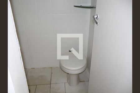 Banheiro de casa para alugar com 1 quarto, 40m² em Vila Lucia, São Paulo