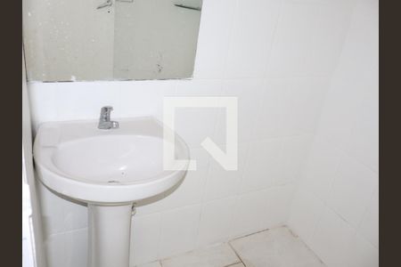Banheiro de casa para alugar com 1 quarto, 40m² em Vila Lucia, São Paulo