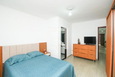 Suíte de casa à venda com 3 quartos, 200m² em Vila Humaita, Santo André