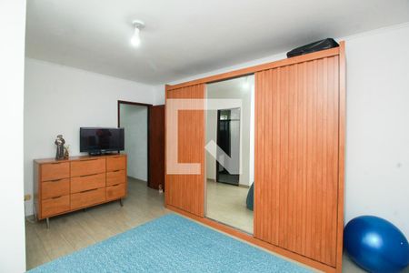Suíte de casa à venda com 3 quartos, 200m² em Vila Humaita, Santo André