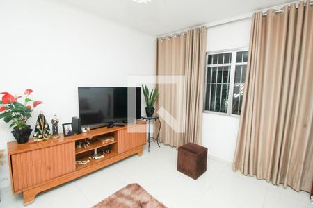 Casa à venda com 3 quartos, 200m² em Vila Humaita, Santo André