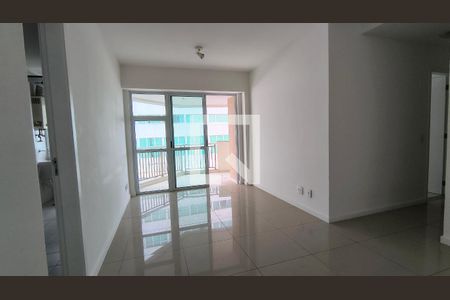 Sala de apartamento para alugar com 2 quartos, 70m² em Barra da Tijuca, Rio de Janeiro