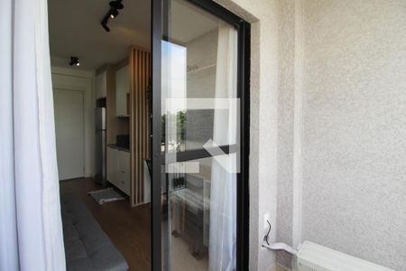 Varanda de kitnet/studio à venda com 1 quarto, 27m² em Moema, São Paulo