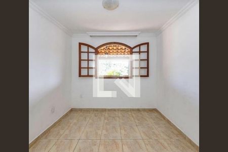 Quarto de casa à venda com 3 quartos, 460m² em Palmeiras, Belo Horizonte