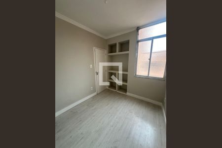Quarto de apartamento para alugar com 2 quartos, 45m² em Vila Valqueire, Rio de Janeiro