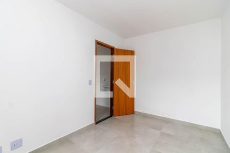 Quarto 1 de apartamento à venda com 2 quartos, 40m² em Vila Romero, São Paulo