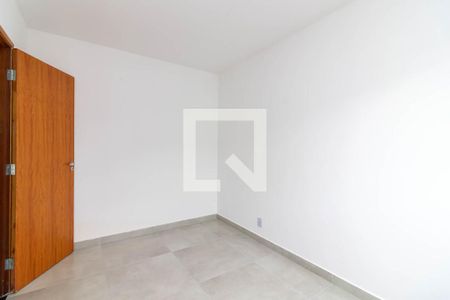 Quarto 1 de apartamento à venda com 2 quartos, 40m² em Vila Romero, São Paulo