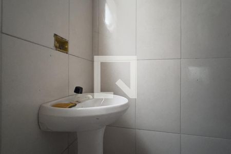 Banheiro 1 de casa à venda com 2 quartos, 110m² em Chácara do Vovó, Guarulhos