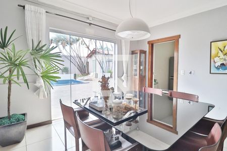 Sala de casa para alugar com 3 quartos, 650m² em Jardim Karaíba, Uberlândia