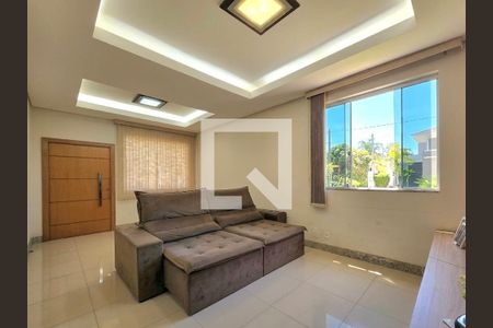 Sala  de casa à venda com 3 quartos, 354m² em Santo Andre, Belo Horizonte