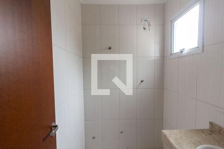 Banheiro Suíte 1 de casa de condomínio para alugar com 2 quartos, 71m² em Jardim Ubirajara, São Paulo
