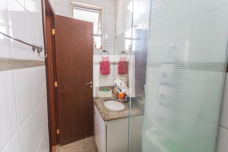 Banheiro da Suíte de apartamento à venda com 3 quartos, 116m² em Concórdia, Belo Horizonte